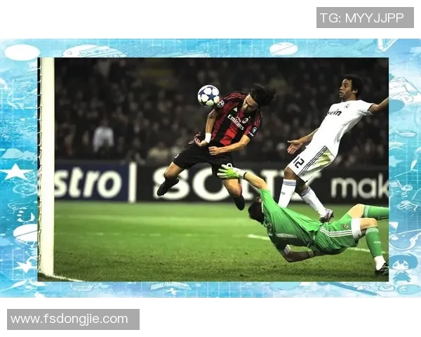 足球明星在场上激烈对话展现团队默契与战术智慧