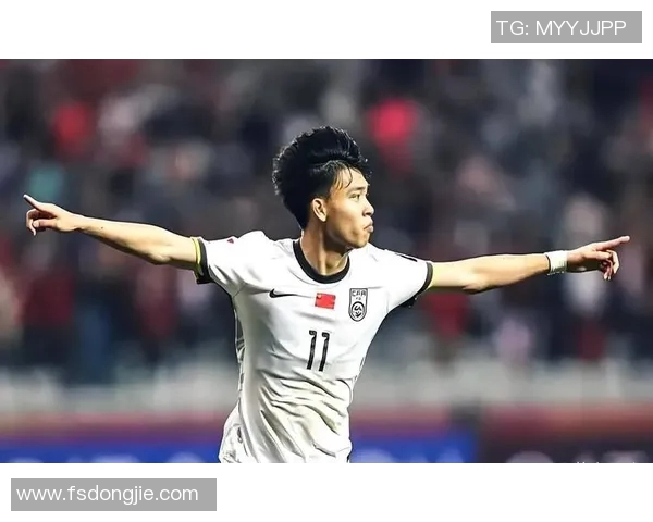 哪个足球明星热衷于中国之行并与球迷互动的故事揭秘 哪个足球明星热衷于中国之行并与球迷互动的故事揭秘